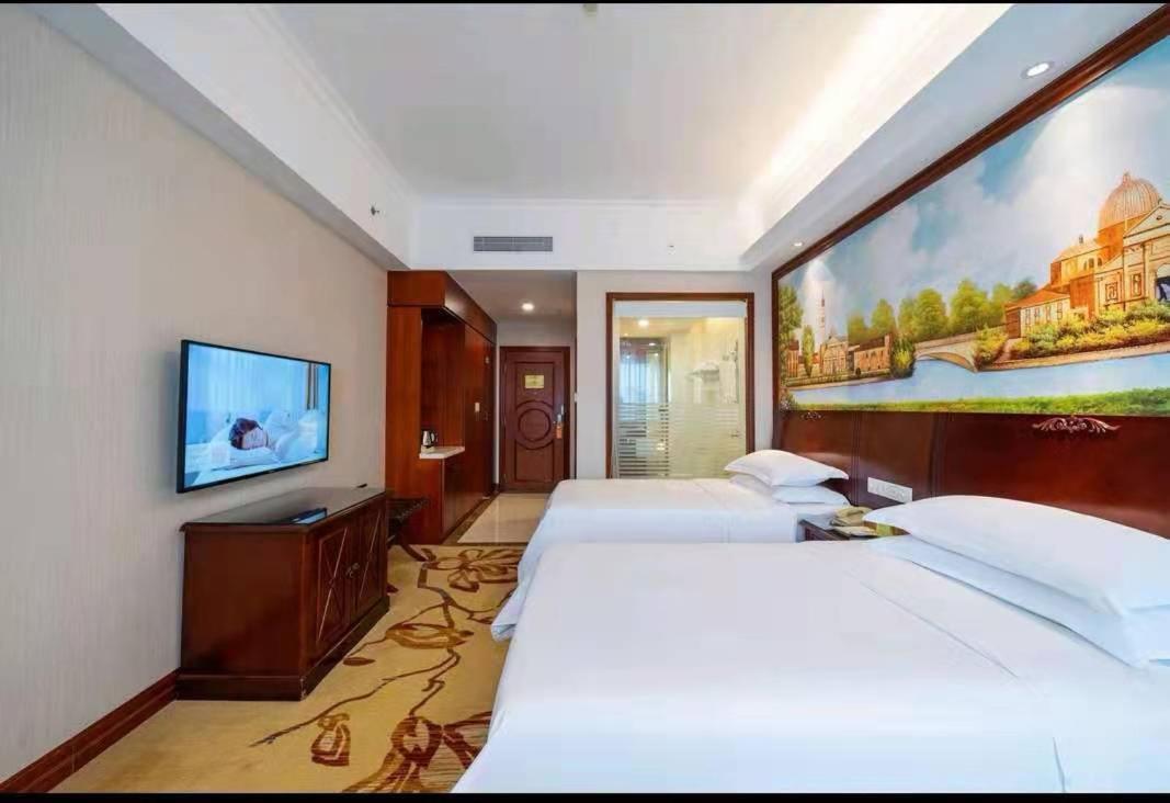 Vienna Hotel Dongguan Liaobu Road 外观 照片